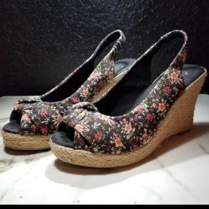 Wedges Size 6